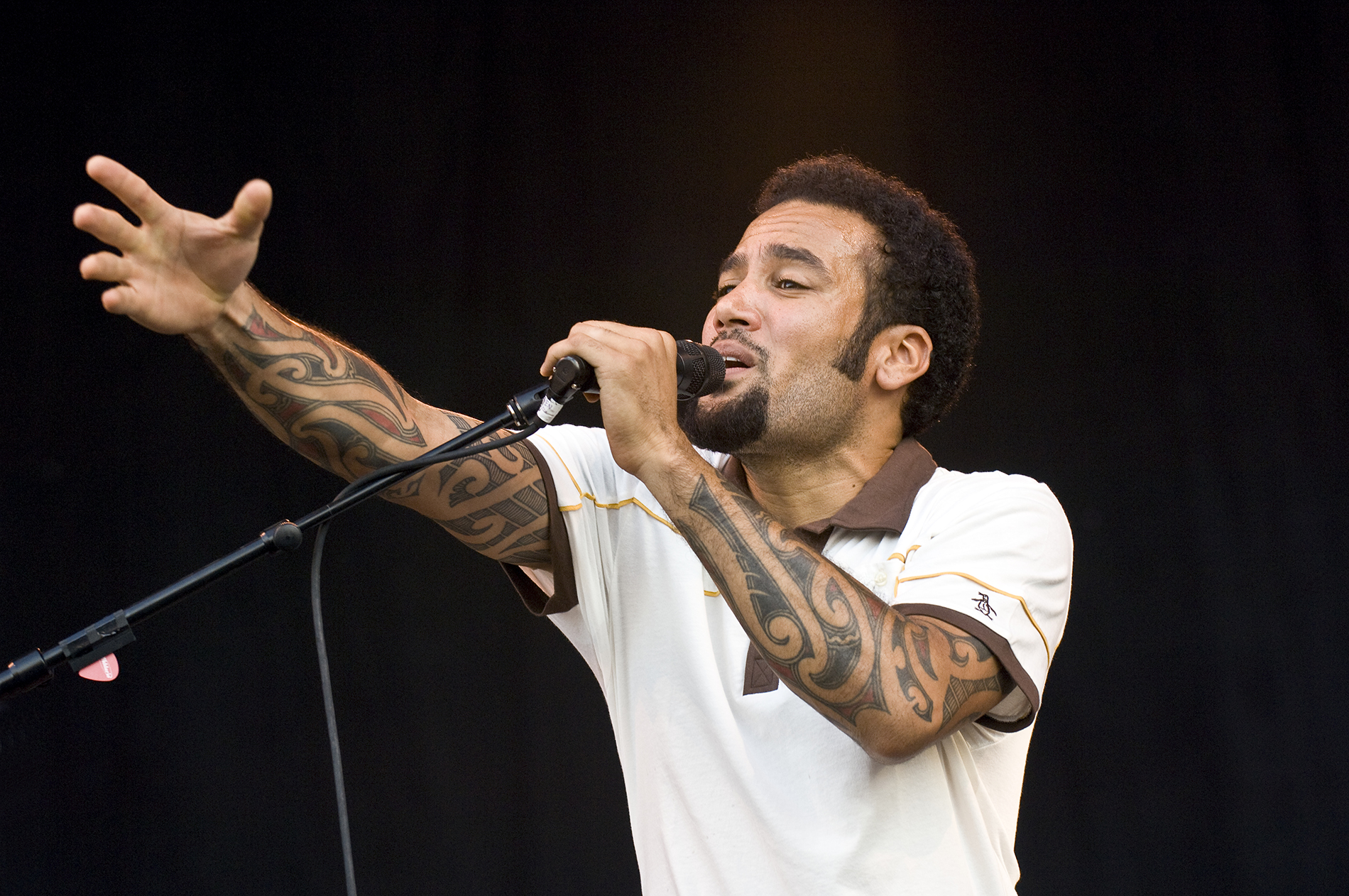LIVE FROM THE ARTISTS DEN: REPRISE: Ben Harper | KPBS Public Media