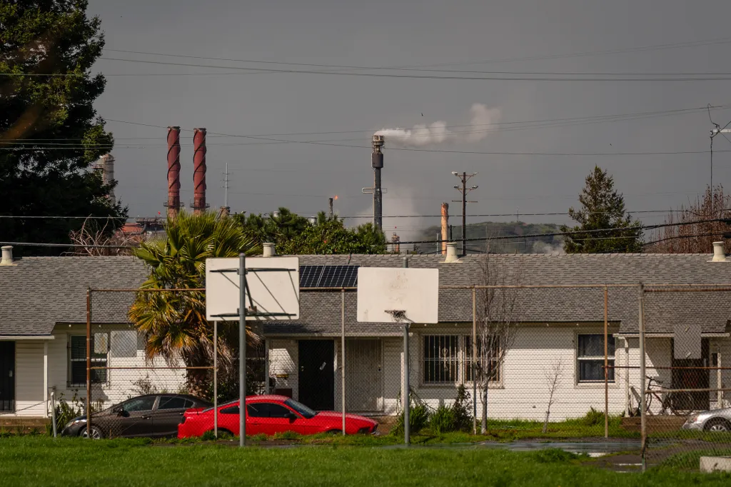 kpbs.org - $6 gas and refinery fears collide with California's climate ambitions