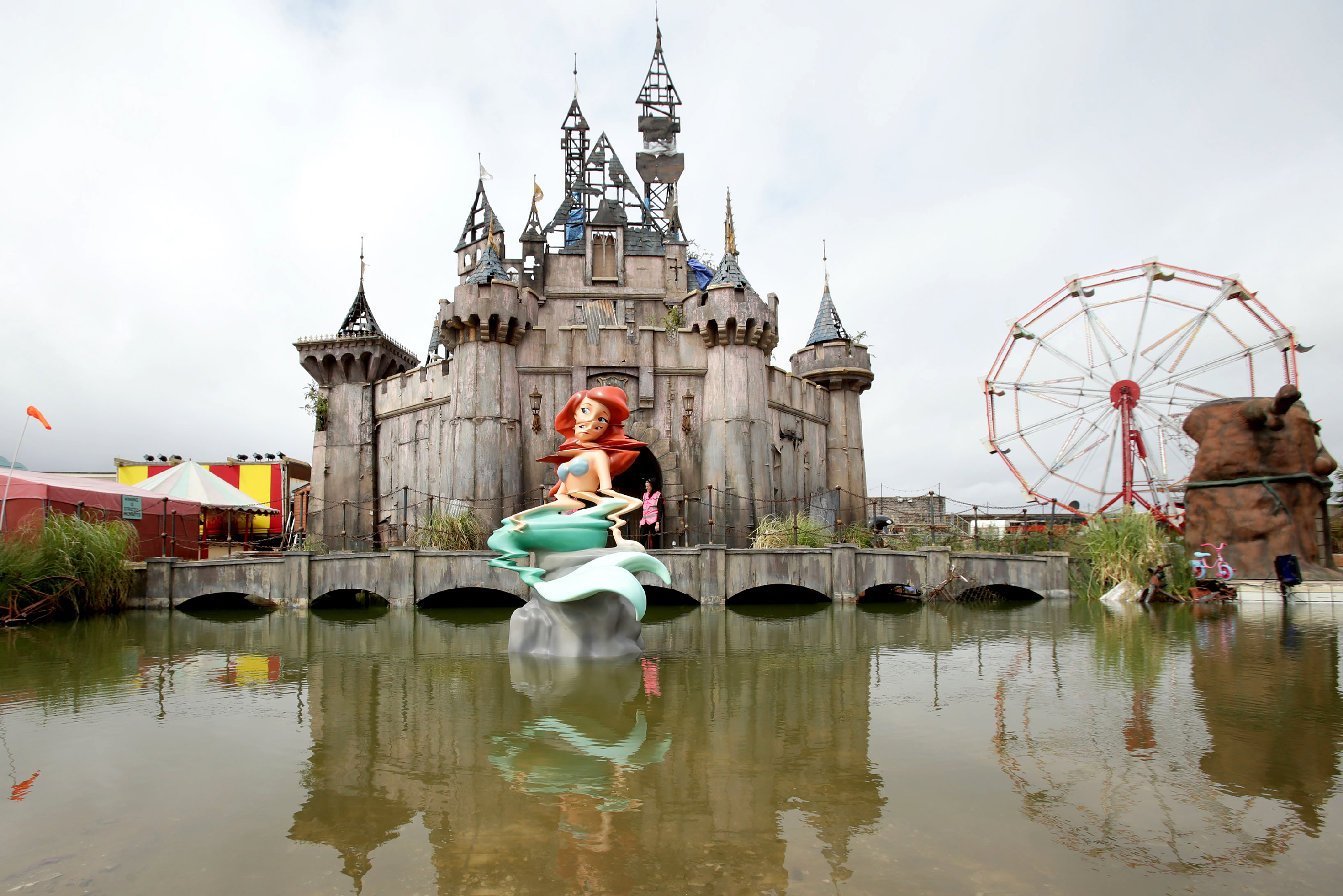 Banksy's 'Dismaland' Living Up To Its Name With Ticket Debacle