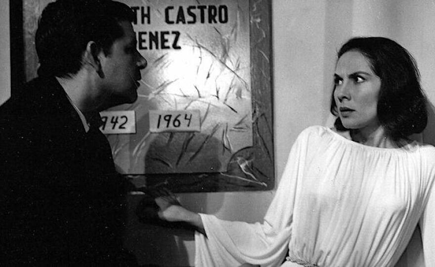 Trash-Mex and See It On 16mm present Ramón Obón's classic Mexican horror anthology, "100 Cries of Terror," on glorious 16mm film. (1965)