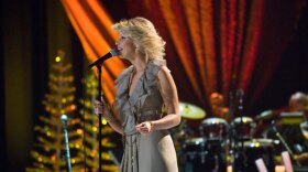 Faith Hill sings favorites from her holiday album, "Joy to the World," a collection of standards amped up with challenging vocals and ambitious melodic structure.