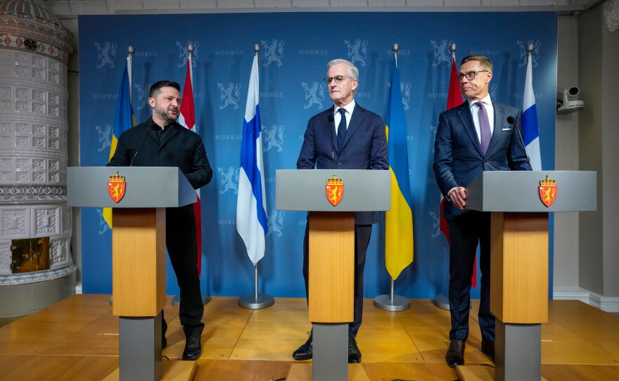 Ukrainian President Volodymyr Zelenskyj, Prime Minister Jonas Gahr Støre, and Finnish President Alexander Stubb speak during a press conference on Tuesday, Oct. 20, 2026 in Oslo, Norway.