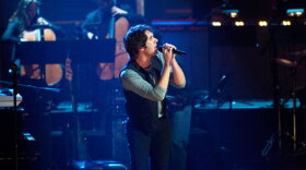 Josh Groban (pictured) has thrilled a legion of devoted fans with his flawless baritone and extraordinary stage presence. In this exhilarating new SOUNDSTAGE presentation, Groban performs favorites from his best-selling albums.