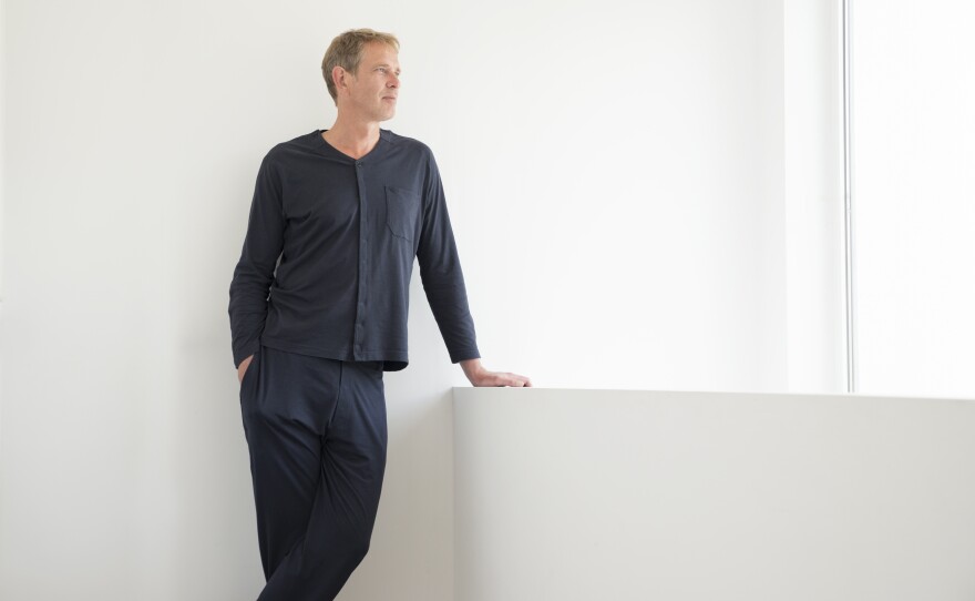 INGA Wellbeing men's jersey top and trousers.