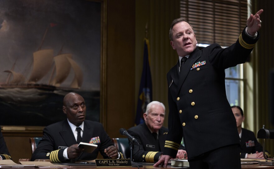 Lance Reddick, Dale Dye and Kiefer Sutherland in <em>The Caine Mutiny Court-Martial.</em>