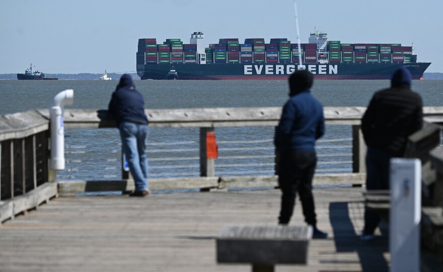 People have been coming to see the Ever Forward in Chesapeake Bay — still stuck after 18 days.