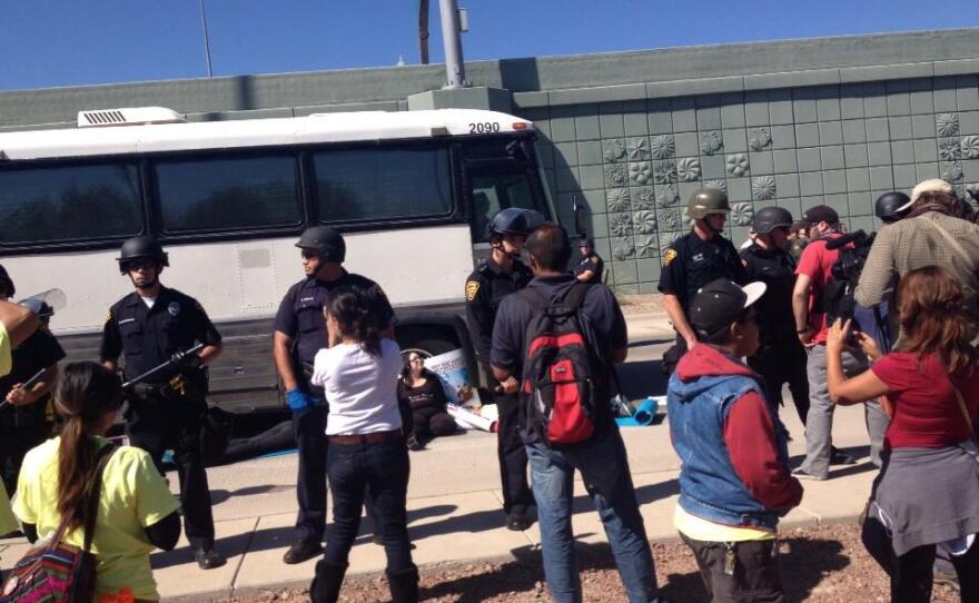 Activists In Tucson Halt Deportation Hearings With Protest