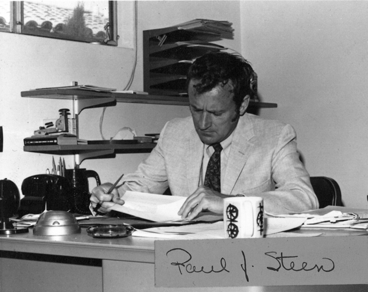 Paul Steen, 2010 KPBS Hall of Fame Lifetime Achievement Inductee. As former General Manager of KPBS, Steen oversaw both the radio and television stations from 1974-1992. During Steen’s term, KPBS accomplished broadcast history by transmitting the first ever over-the-air digital HDTV signal. Steen retired from KPBS in 1992.