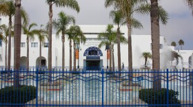 Oceanside Civic Center fountain,  September 2016.


