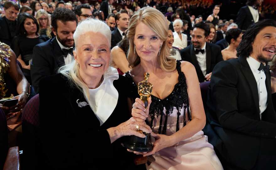 Diane Ladd and Laura Dern pose with the Oscar® for Actress In A Supporting Role during the live ABC Telecast of The 92nd Oscars® at the Dolby® Theatre in Hollywood, CA on Sunday, February 9, 2020.