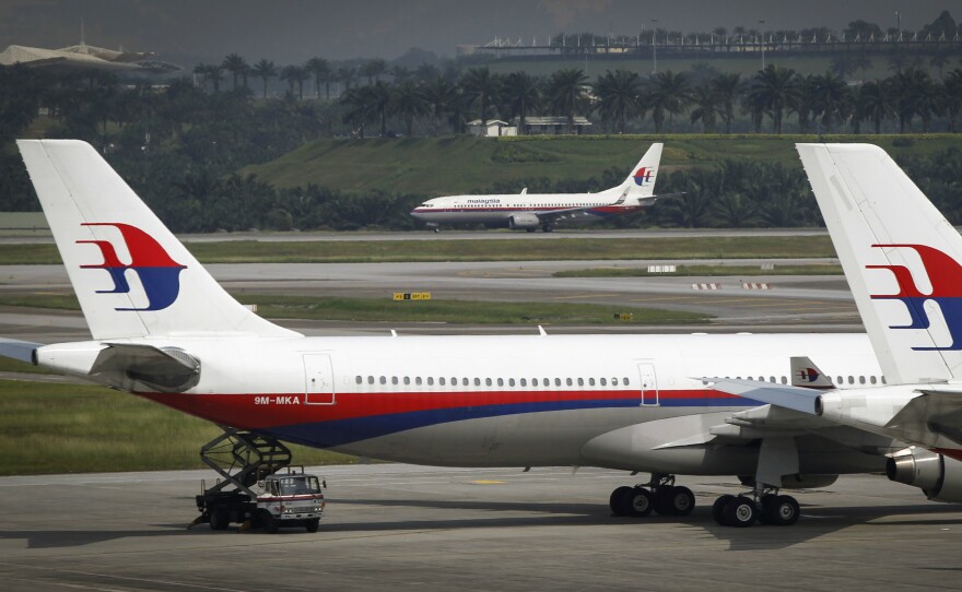 Malaysia Airlines says the new system, which is expected to be operational in 2018, will use 66 low-earth-orbit satellites.