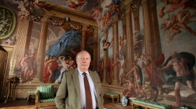 Follow DOWNTON ABBEY writer Julian Fellowes on his quest to discover the real stories of Britain’s great houses.