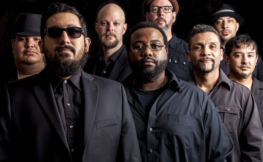 Grupo Fantasma.