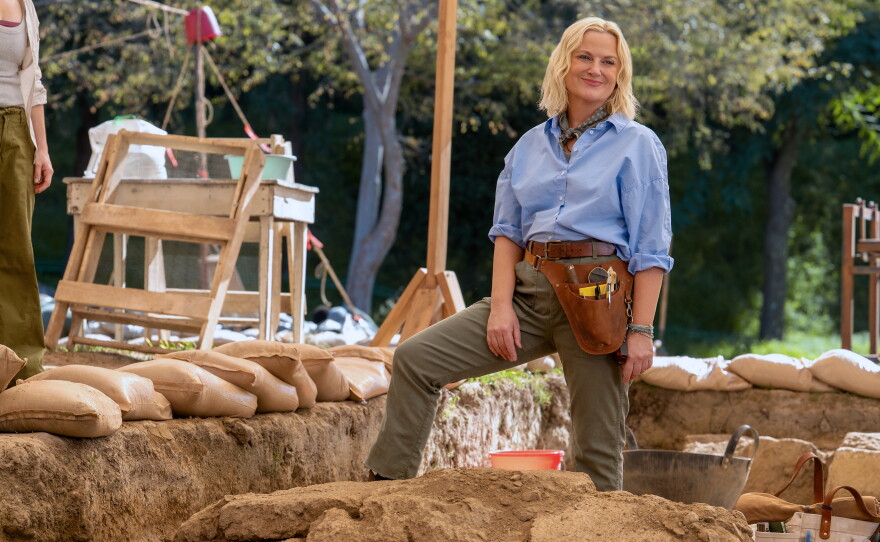 Amy Poehler as Elise in Dig.