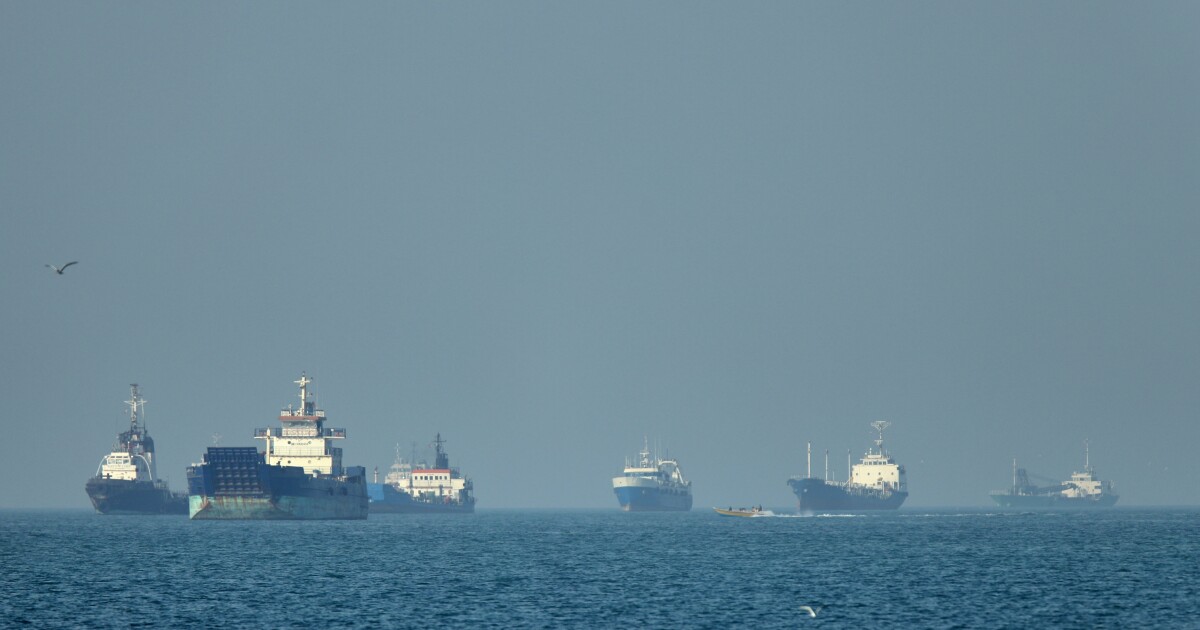 The U.S. awaits Iran's response as the UAE reports another missile barrage