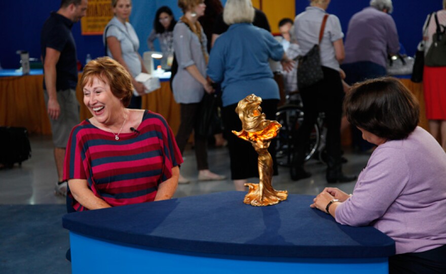 Raoul Larche Loie Fuller Lamp, ca. 1900 in Seattle for $25,000 to $35,000 in the ANTIQUES ROADSHOW special "Junk in the Trunk 3."