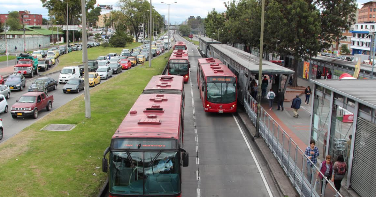 Bogota #39 s Bus Rapid Transit System Eyed By U S Urban Planners KPBS