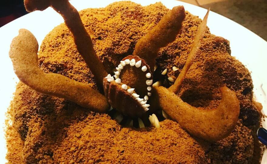 Pit of Sarlacc bundt cake from the Special Edition version of "Return of the Jedi."