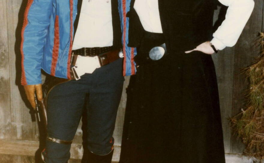 Colleen Kelly Burks cosplaying as a gender-bending Han.
