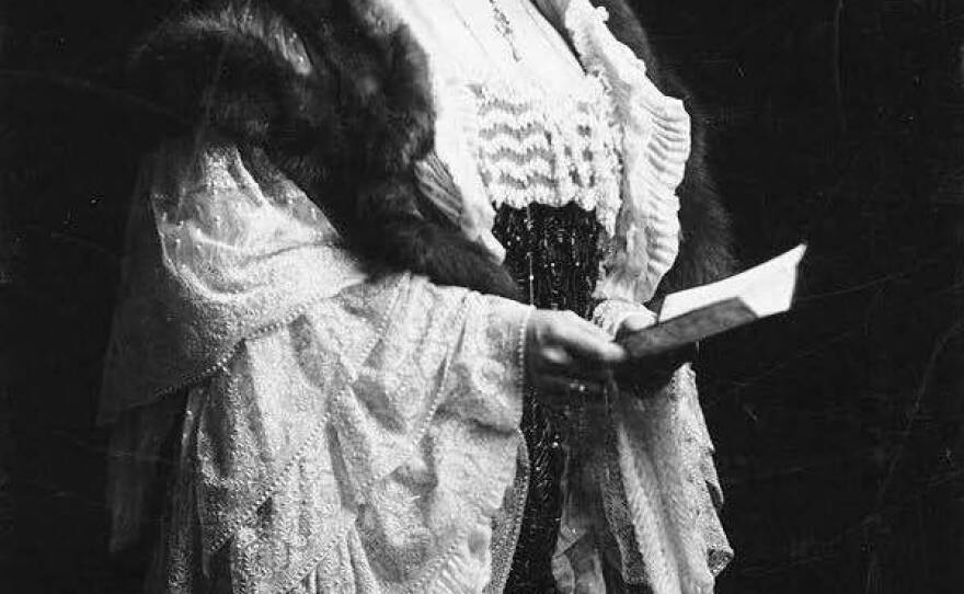 Edith Wharton moved to Paris in the early 1900s. Not long after, in 1913, after her affair with Morton Fullerton had ended, she divorced her husband of more than 20 years.