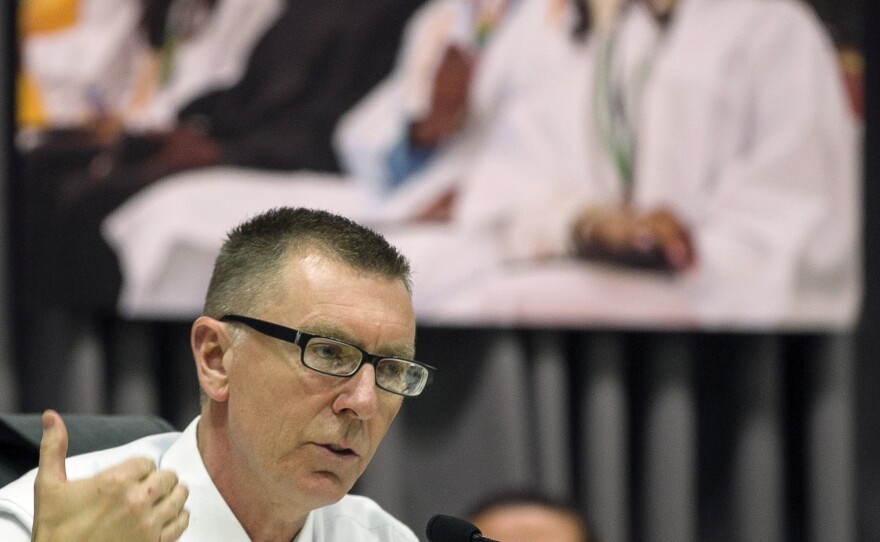Los Angeles Unified School District Superintendent John Deasy exchanged multiple emails with executives at Pearson PLC about the potential for working together.