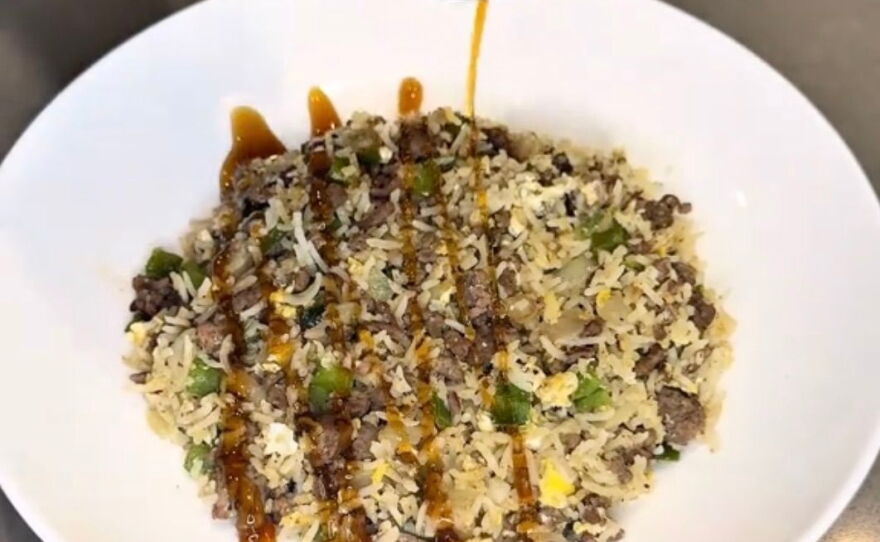 Marquis Hawkes, a busy government contractor and part-time personal trainer, says boy kibble takes about 15 to 20 minutes to prepare. He likes to pair his lean ground beef and white rice with diced onions, peppers and sometimes a little hot honey.