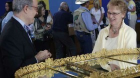 In Billings, Montana, this guest’s surprise was reflected in the housewarming gift she’d been using as a mirror. Appraiser John Hays revealed the object is a rare, circa 1825 fire-gilt French plateau, or serving tray. The value? A very appetizing $50,000 to $70,000. 