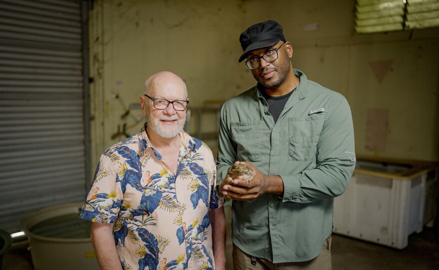 Shane meets with legendary biologist Rick Shine in the Northern Territory of Australia to uncover the wild story of cane toads - one of the most infamous invasive species on the planet.