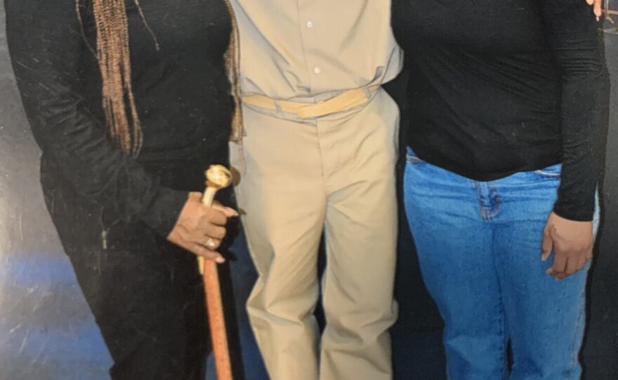 Bobby Everson with his aunt Angela Everson (left) and his sister Ebony during a 2018 visit at a federal prison in South Carolina.