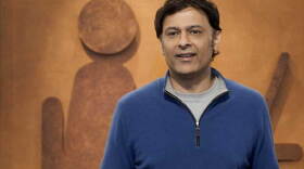 Promotional photo of Dr. Vijay Vad, a Sports Medicine specialist at the renowned Hospital for Special Surgery in Manhattan, assistant professor at Weill Medical College of Cornell University, author of "Stop Back Pain" and "Back Rx," and back care advisor for the professional men’s tennis circuit, and tennis medicine analyst with MSG network and the Tennis channel. 
