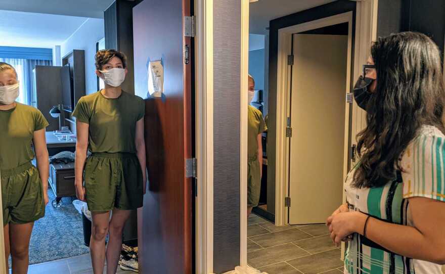 Female Marine recruits being quizzed on the work they were assigned while under quarantine, Feb. 5, 2021.