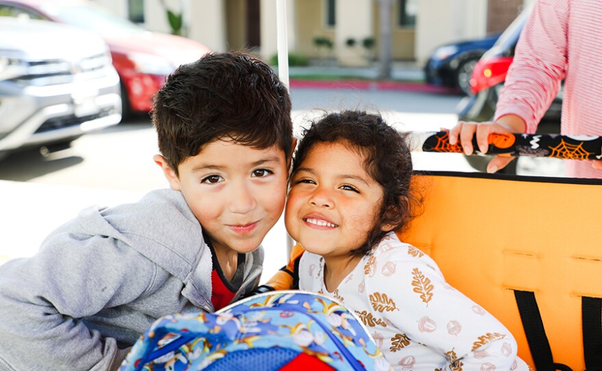 Feeding San Diego School Pantry Program partner Dewey Elementary School hands out food to the Point Loma military community with the help of volunteers from San Diego Rotary