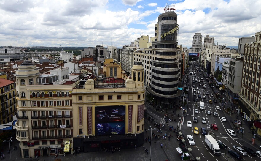 In three years, Madrid's Gran Via will be off-limits to private cars as part of Mayor Manuela Carmena's plan to cut air pollution. Only public buses, taxis, cyclists and pedestrians will be allowed. By 2025, diesel-powered vehicles will be banned citywide.