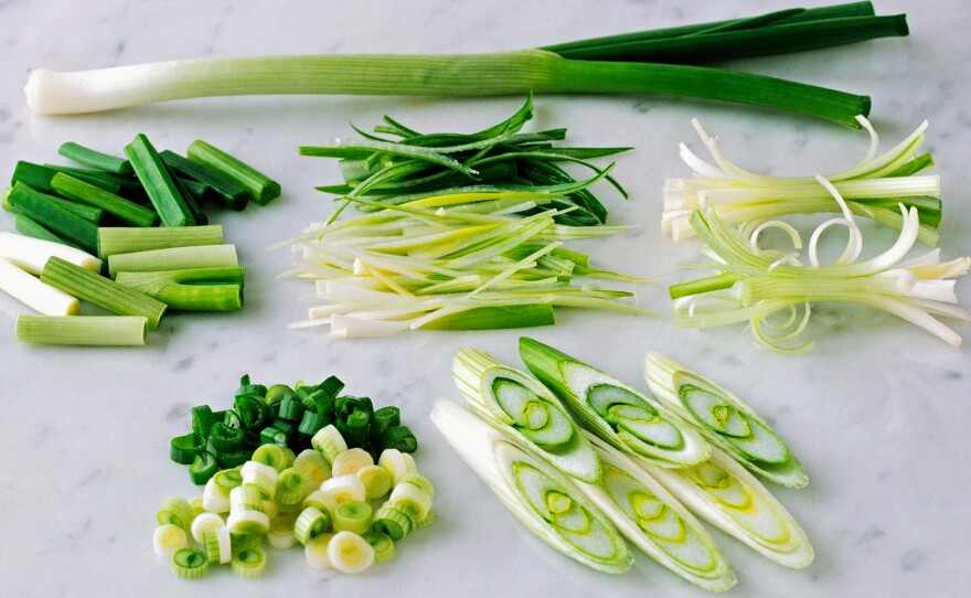 Flavor really does depend on how you slice it, experts tell us — though the reasons why are complicated.