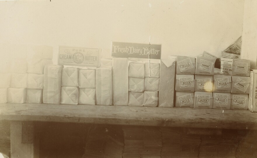 Butter samples from the first quarter of the 20th Century in Ireland.