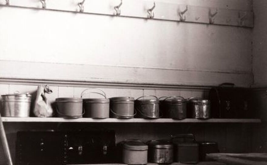 Lunch pails in a rural school, Wisconsin, 1939.