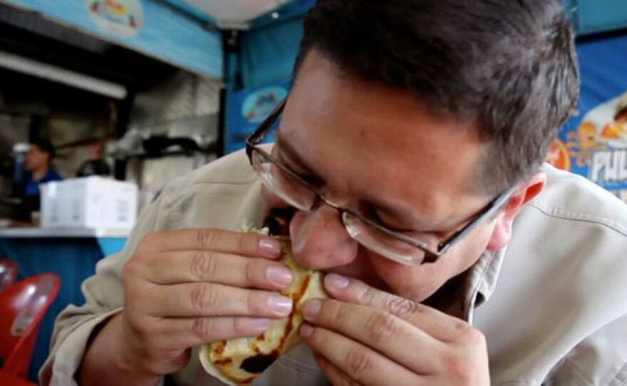 Host Jorge Meraz enjoys the best shrimp tacos in Tijuana.