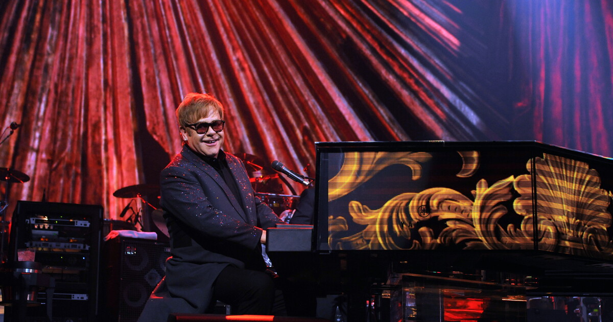 Elton John - the Million Dollar Piano