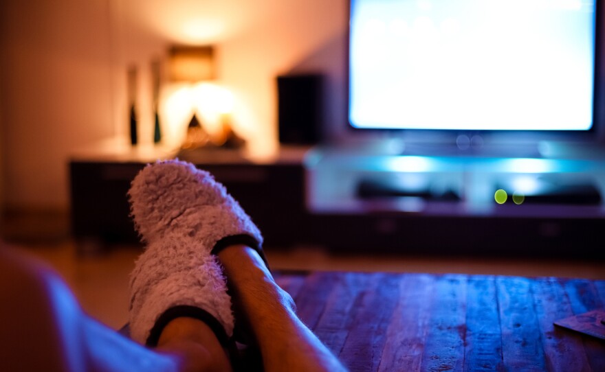 5 TV Shows To Binge-Watch During A Winter Storm