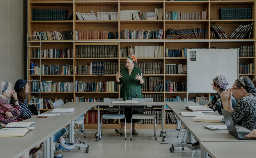 Rabbanit Batya Krauss leads a women's study session at Matan – The Sadie Rennert Women's Institute for Torah Studies in Raanana, Israel. Matan is an Israeli institute dedicated to advanced Torah learning and Jewish studies for women, offering educational programs and leadership training.