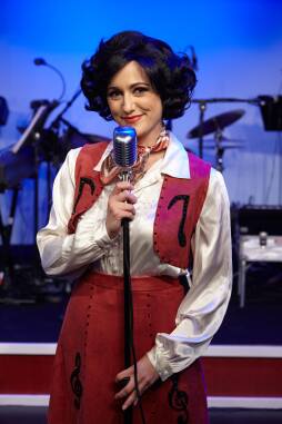 KATIE KAREL AS PATSY CLINE - photo by Aaron Rumley copy.jpg