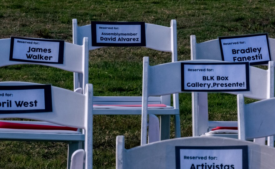 border chairs