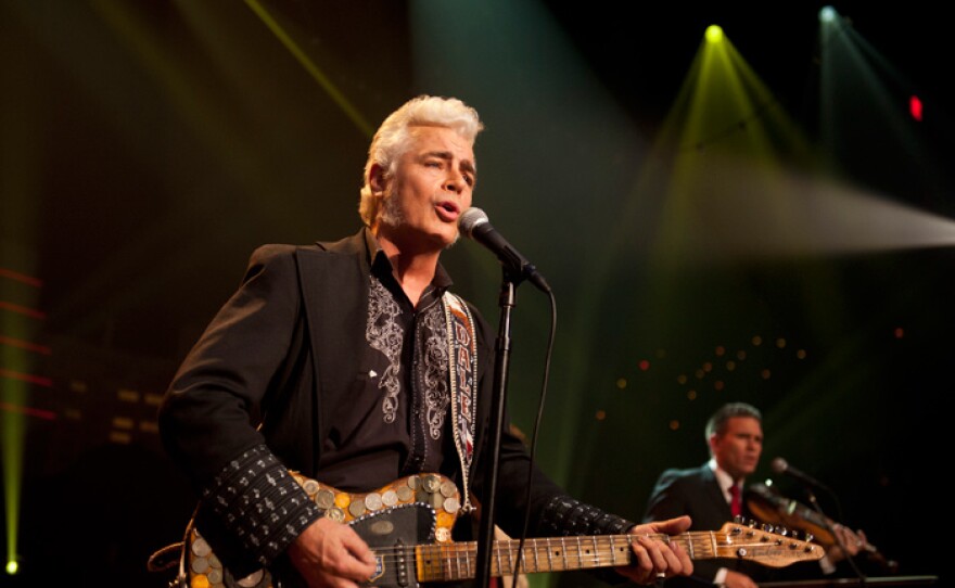 Honky-tonker Dale Watson plays tunes from throughout his career.