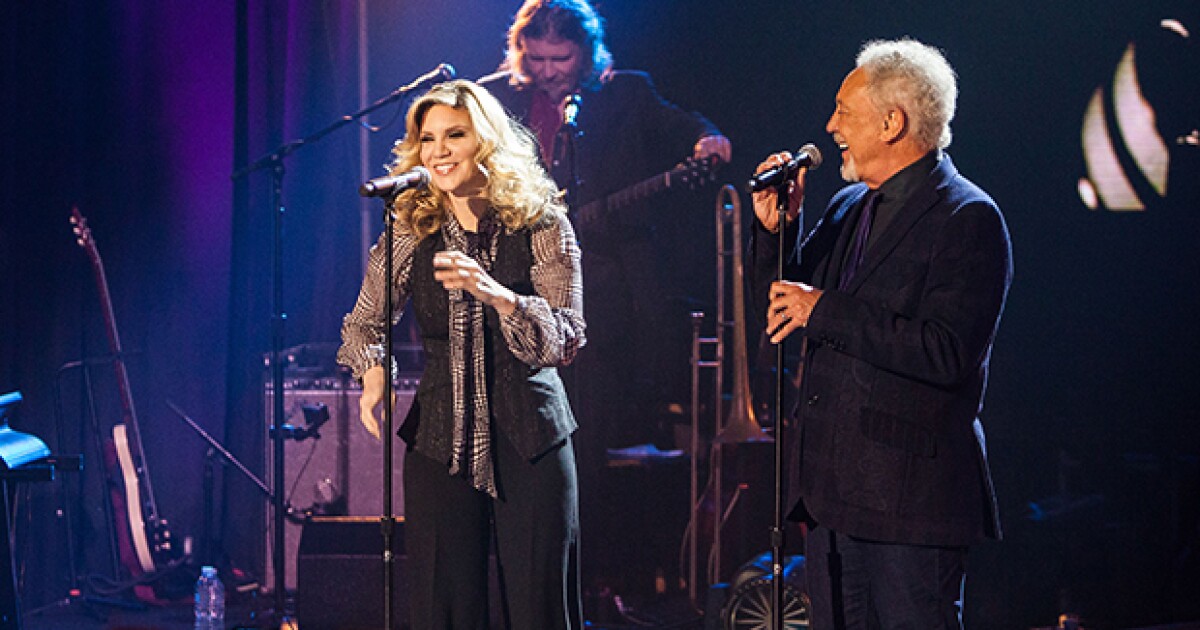 Tom Jones: A Soundstage Special Event | KPBS Public Media