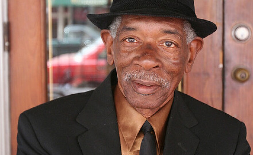 Jackson takes a break outside of Croce's in 2007. 