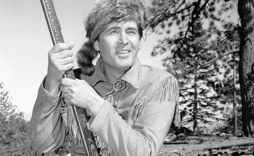Actor Fess Parker played Davy Crockett in the 1950s Disney television series <em>Davy Crockett, King of the Wild Frontier</em>.