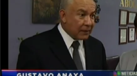 Gustavo Anaya appeared as a guest on the Las Vegas Entravision station in Aug. 2011.