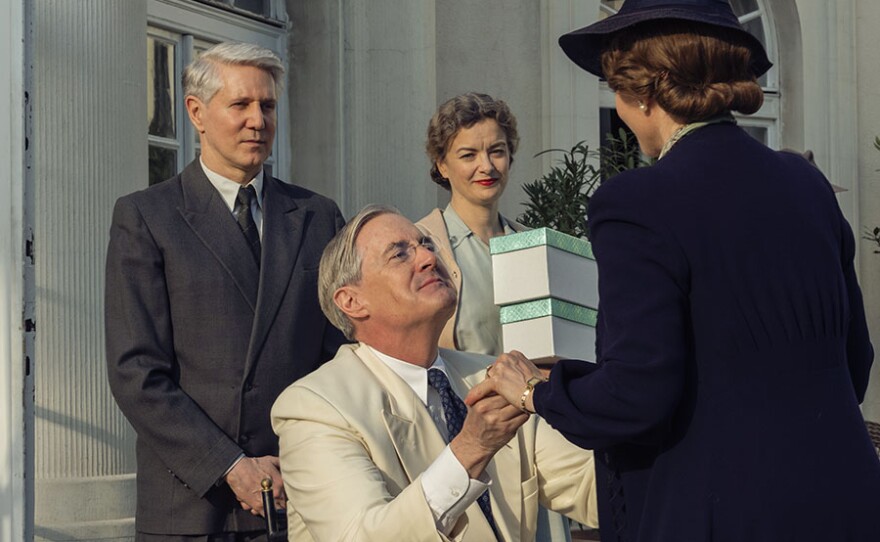 Kyle MacLachlan as President Franklin D. Roosevelt in ATLANTIC CROSSING On MASTERPIECE.