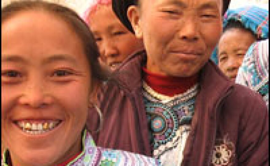 Nowadays the festival is more a community event than just a courtship ritual. Stalls sell snacks to the elaborately dressed girls, while many find pleasure in socializing.