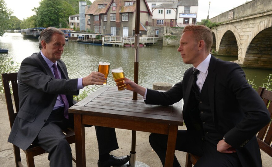 Kevin Whately as DI Lewis and Laurence Fox as DI Hathaway.